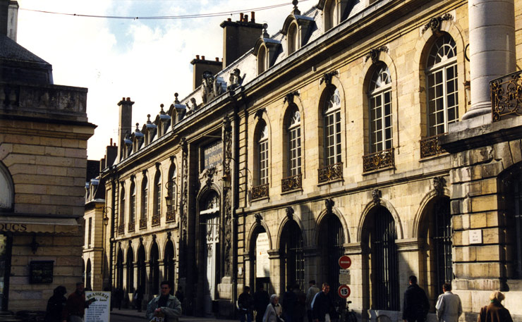 Restauration du patrimoine - Monuments historiques - DIJON - Palais des ducs